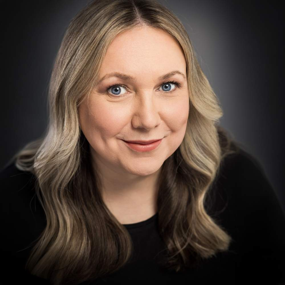 paula-mccool-screenwriter-mobile Contact Paula McCool Screenwriter